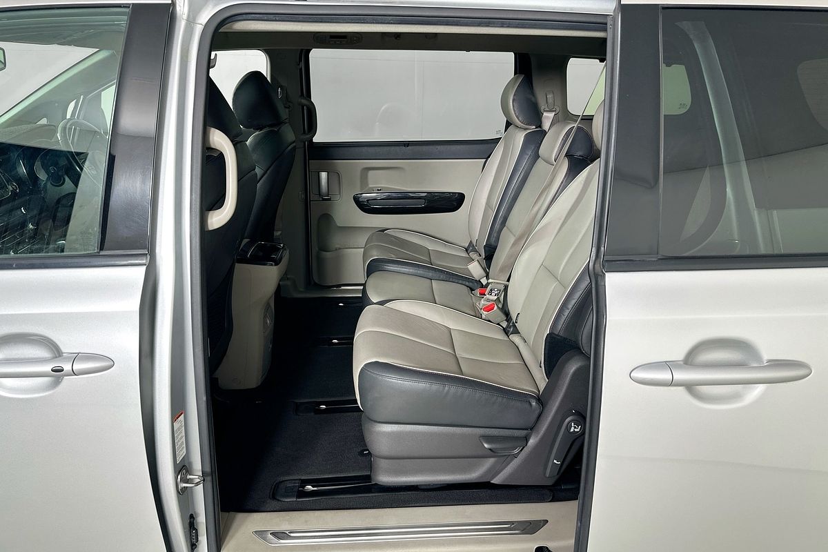 2016 Kia CARNIVAL PLATINUM YP MY17