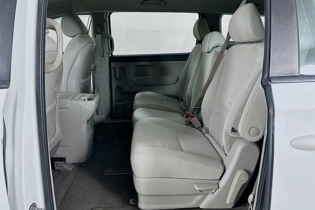 2017 Kia CARNIVAL S YP MY17
