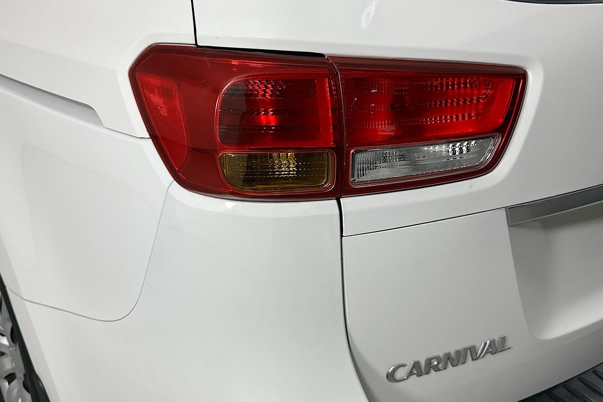 2017 Kia CARNIVAL S YP MY17