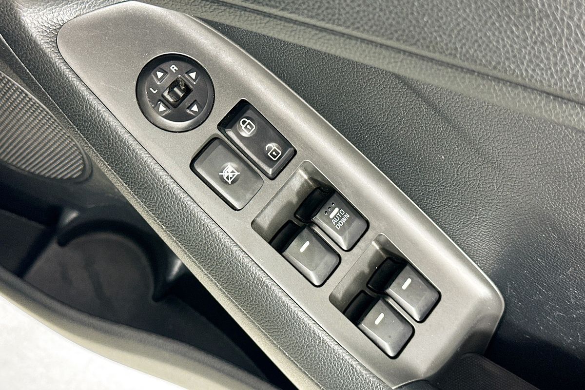 2018 Kia CERATO S YD MY18