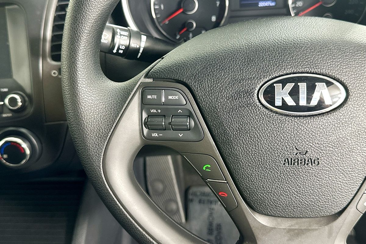 2017 Kia CERATO S (AV) YD MY17