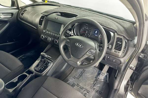 2017 Kia CERATO S (AV) YD MY17