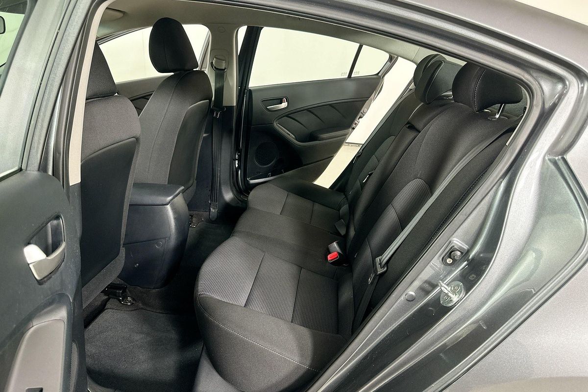 2017 Kia CERATO S (AV) YD MY17