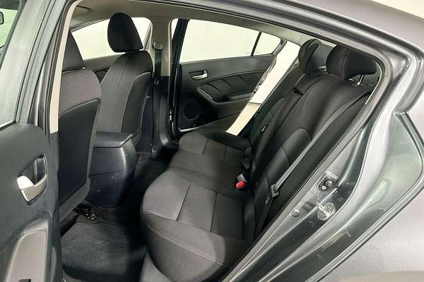 2017 Kia CERATO S (AV) YD MY17