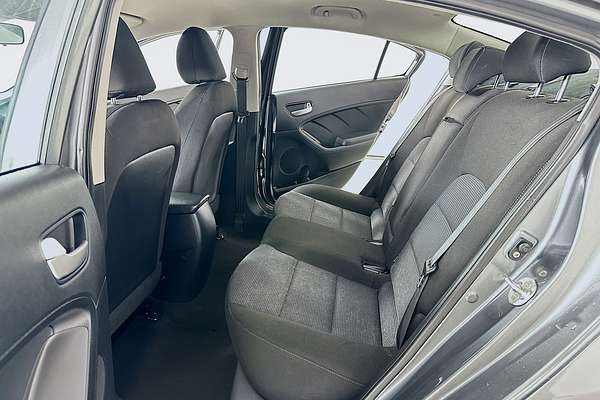 2017 Kia CERATO S YD MY17