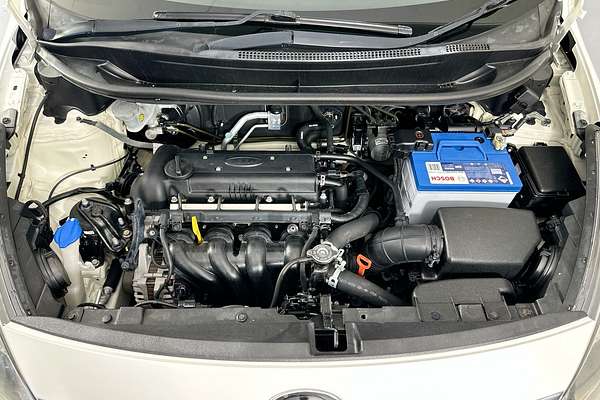 2015 Kia RIO S UB MY15