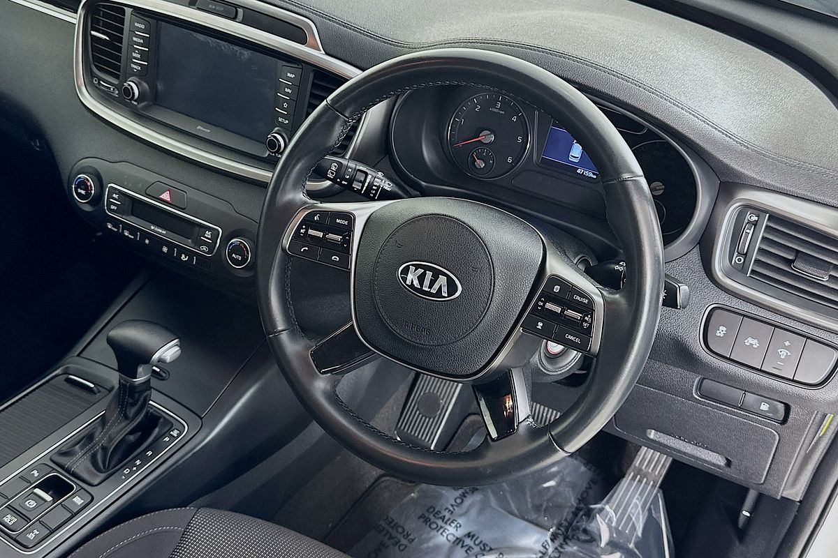 2020 Kia SORENTO Si UM