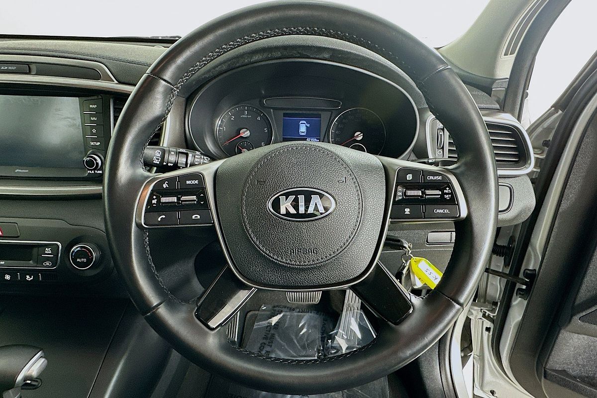 2020 Kia SORENTO Si UM