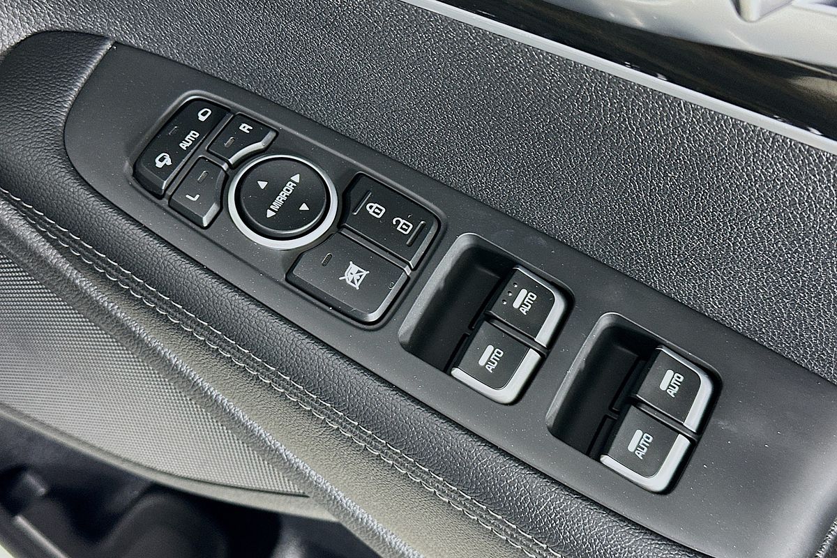 2020 Kia SORENTO Si UM
