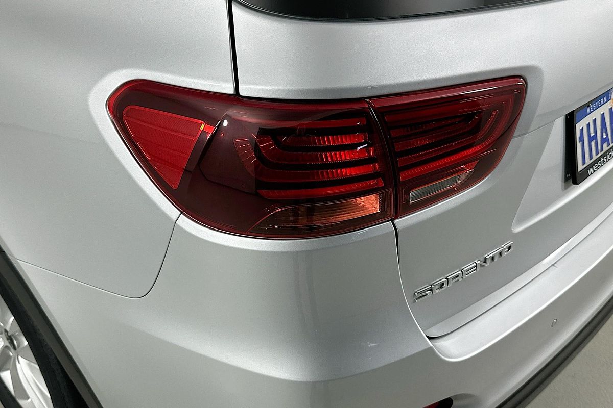 2020 Kia SORENTO Si UM