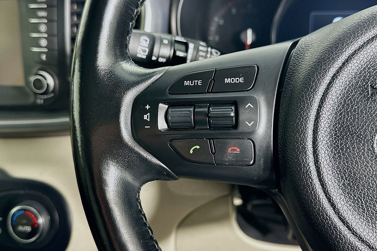 2016 Kia SORENTO PLATINUM (4x4) UM MY16