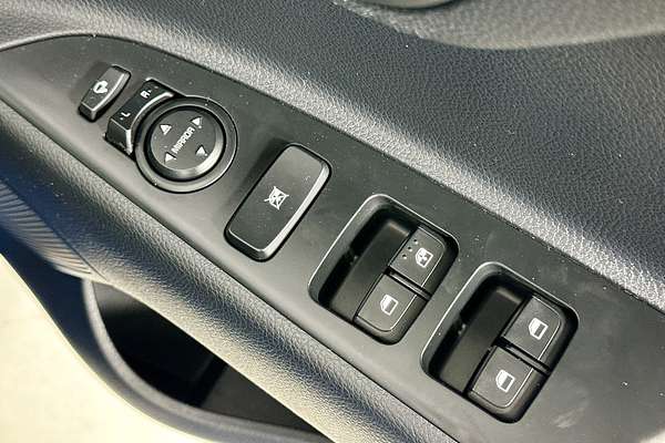 2022 Kia STONIC SPORT YB MY22