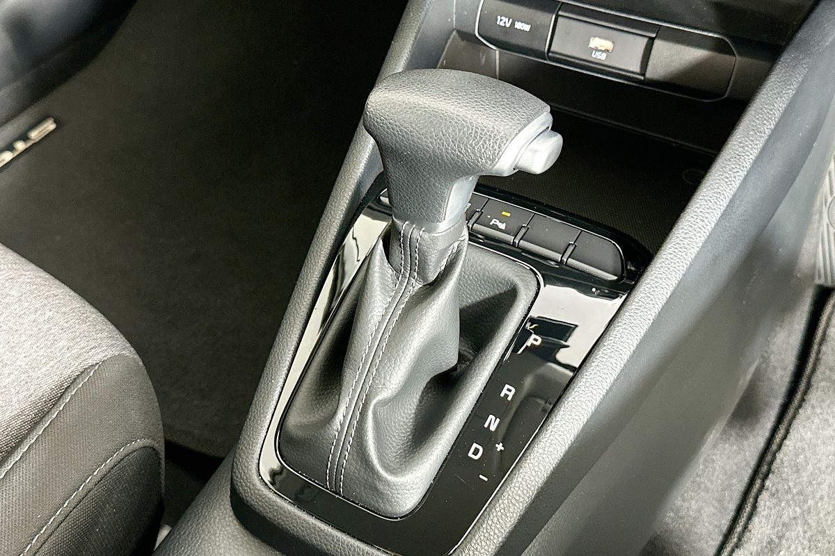 2025 Kia STONIC S YB MY25