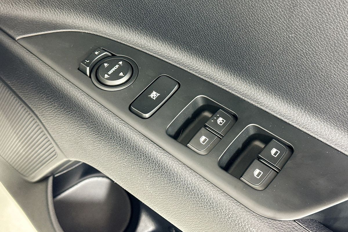 2022 Kia STONIC S YB MY22