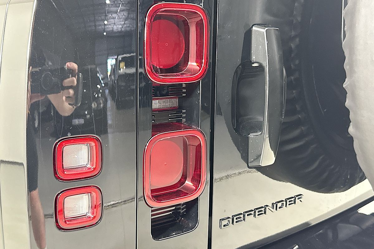 2023 Land Rover DEFENDER 110 D300 X-DYNAMIC HSE (220kW) L663 MY23.5