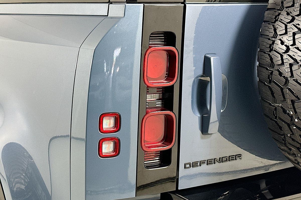 2024 Land Rover DEFENDER 110 P400 X-DYNAMIC HSE (294kW) L663 MY24