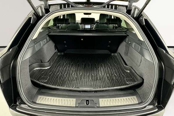 2021 Land Rover RANGE ROVER VELAR P400 R-DYNAMIC HSE (294kW) L560 MY21