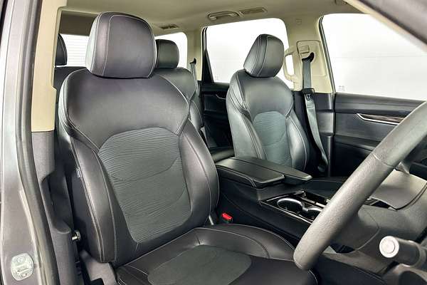 2023 LDV D90 (2WD) SV9A