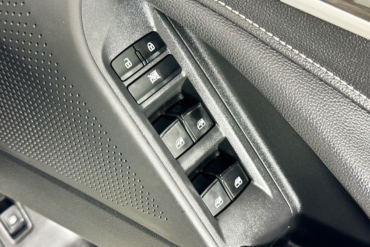 2023 LDV D90 (2WD) SV9A