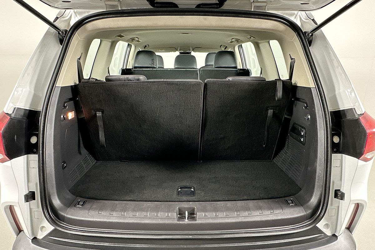 2023 LDV D90 (2WD) SV9A