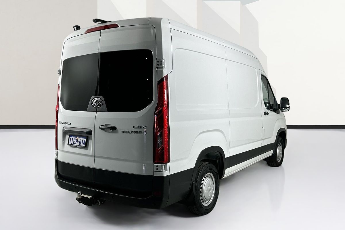 2023 LDV DELIVER 9 MWB MID ROOF SV63D