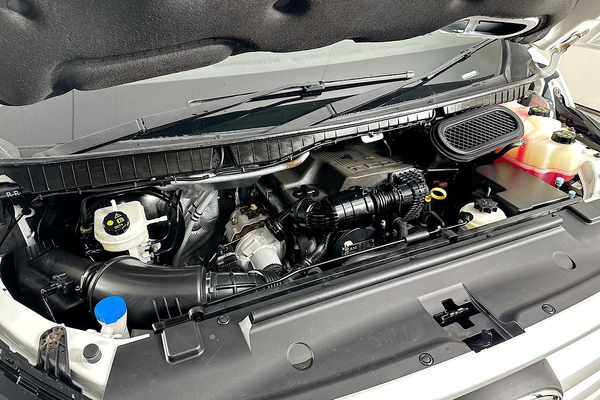 2023 LDV DELIVER 9 LWB
