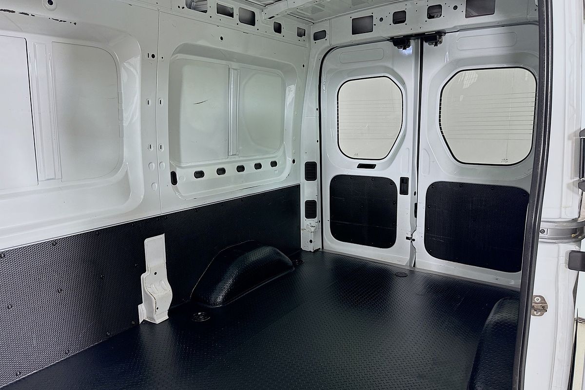 2023 LDV DELIVER 9 MWB MID ROOF SV63D