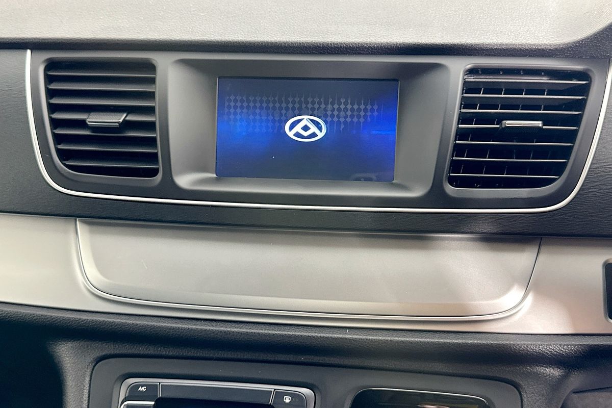 2024 LDV G10+ LIFT DOOR SV7C