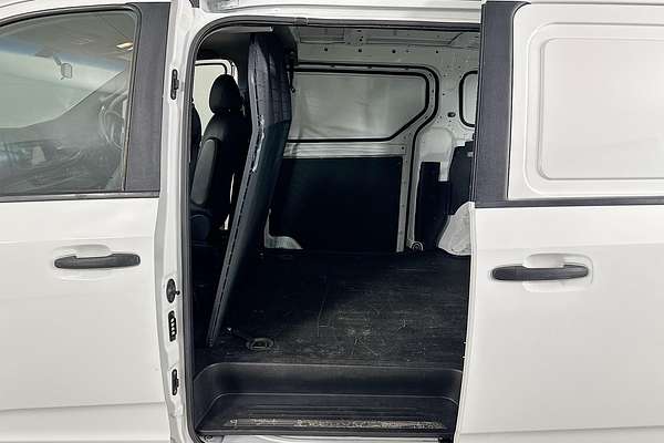 2021 LDV G10 LIFT DOOR SV7C