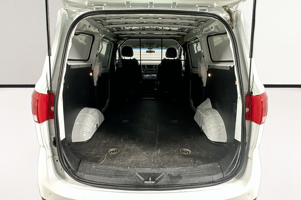 2021 LDV G10 LIFT DOOR SV7C