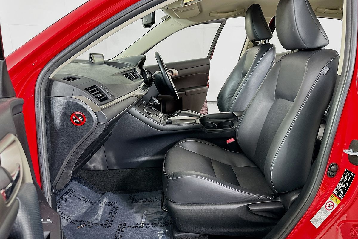 2015 Lexus CT 200h. HYBRID CT200h Luxury ZWA10R