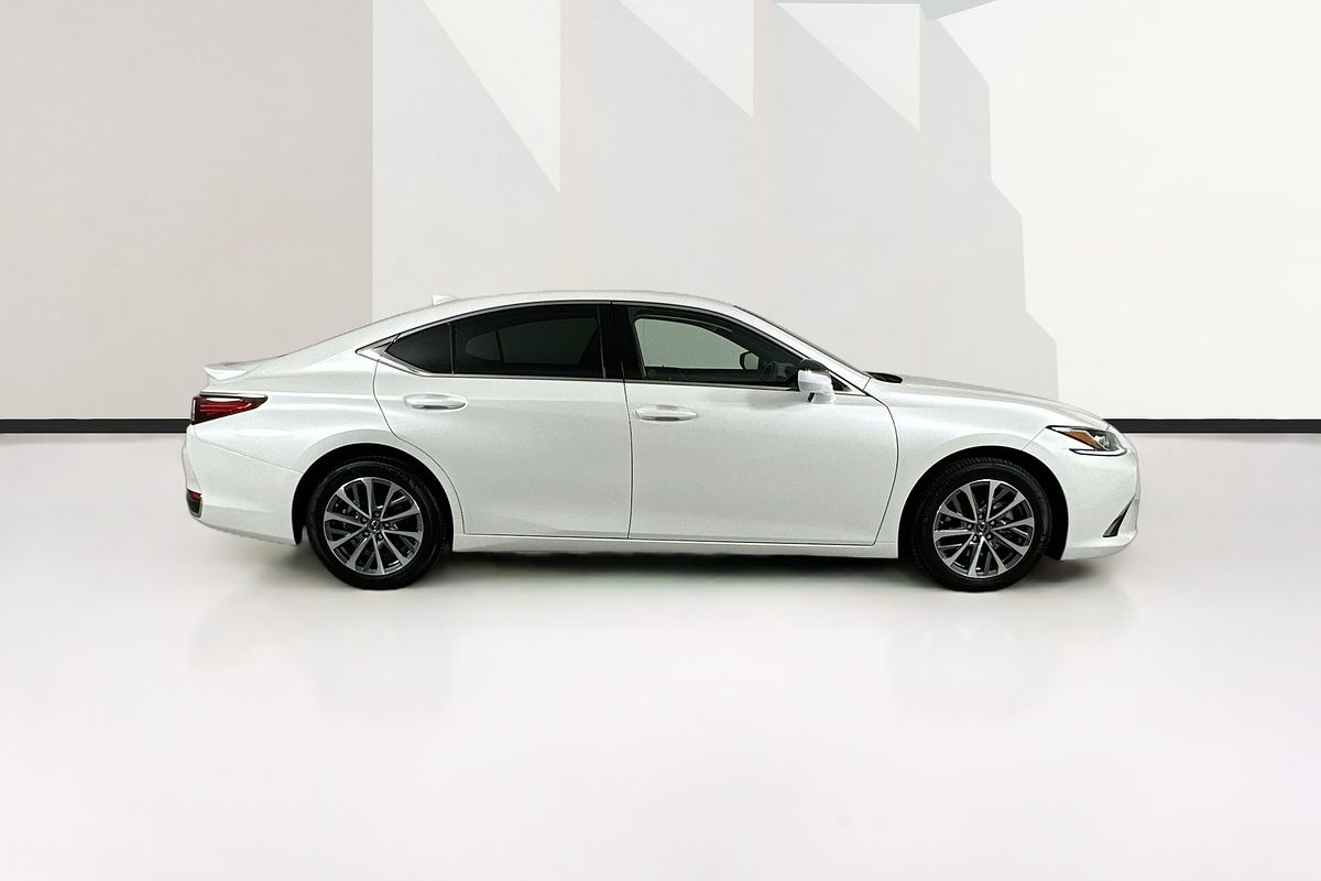 2023 Lexus ES300h LUXURY (HYBRID) AXZH10R