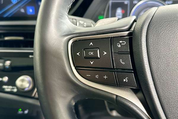 2023 Lexus ES300h LUXURY (HYBRID) AXZH10R