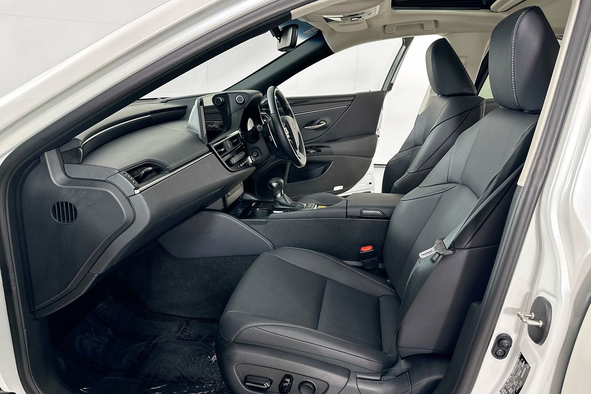 2023 Lexus ES300h LUXURY (HYBRID) AXZH10R