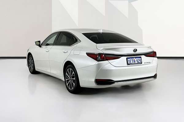 2023 Lexus ES300h LUXURY (HYBRID) AXZH10R