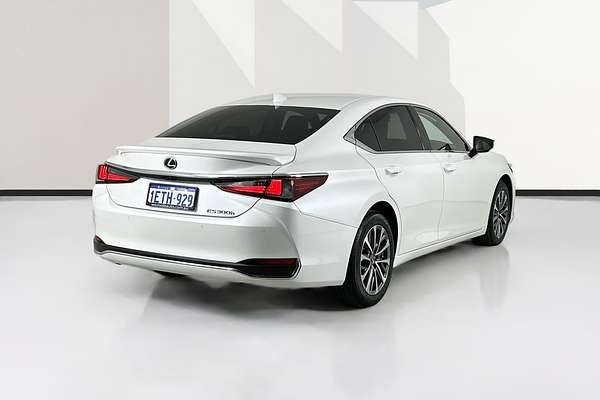 2023 Lexus ES300h LUXURY (HYBRID) AXZH10R