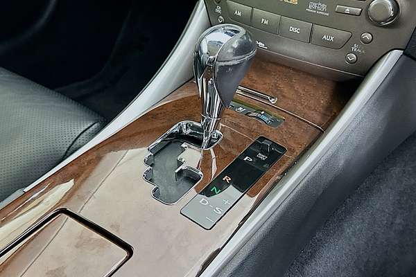 2010 Lexus IS SPORTS LUXURY GSE20R