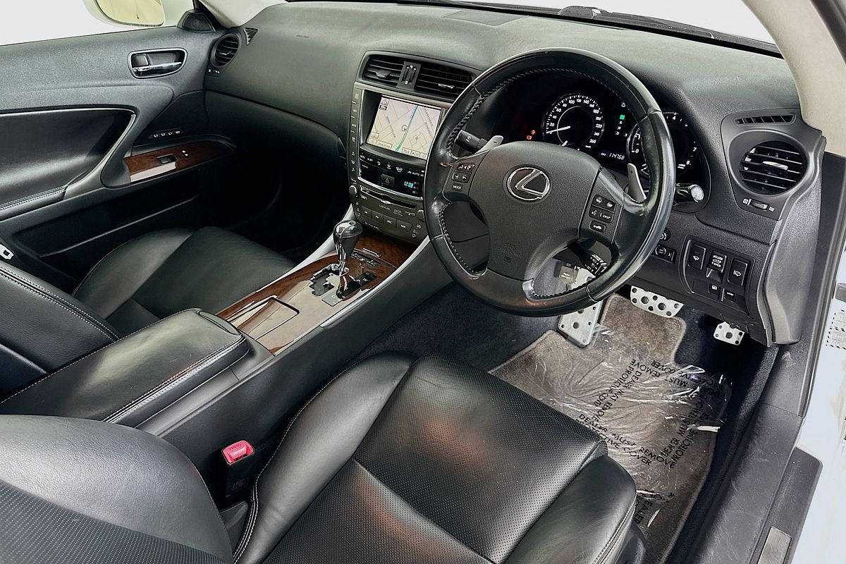 2010 Lexus IS SPORTS LUXURY GSE20R