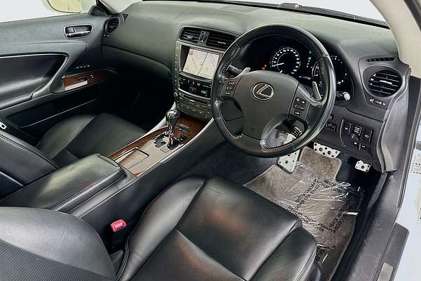 2010 Lexus IS SPORTS LUXURY GSE20R