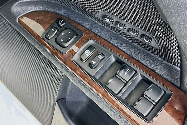 2010 Lexus IS SPORTS LUXURY GSE20R