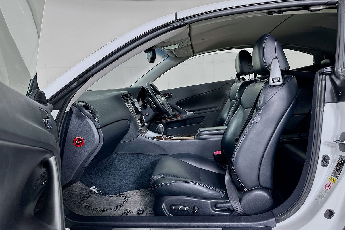 2010 Lexus IS SPORTS LUXURY GSE20R