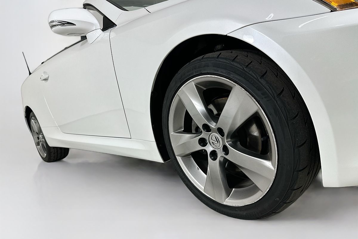 2010 Lexus IS SPORTS LUXURY GSE20R