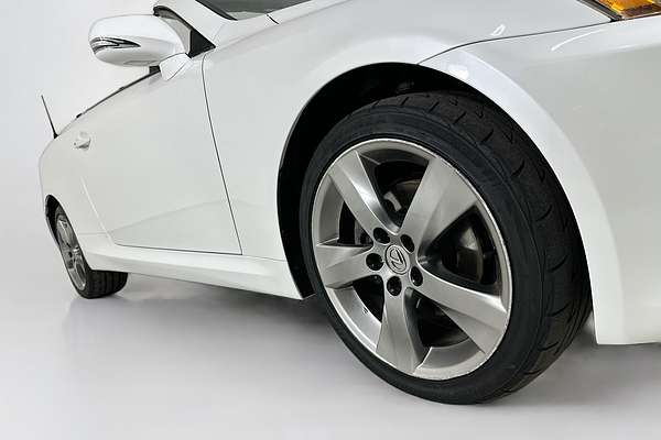 2010 Lexus IS SPORTS LUXURY GSE20R