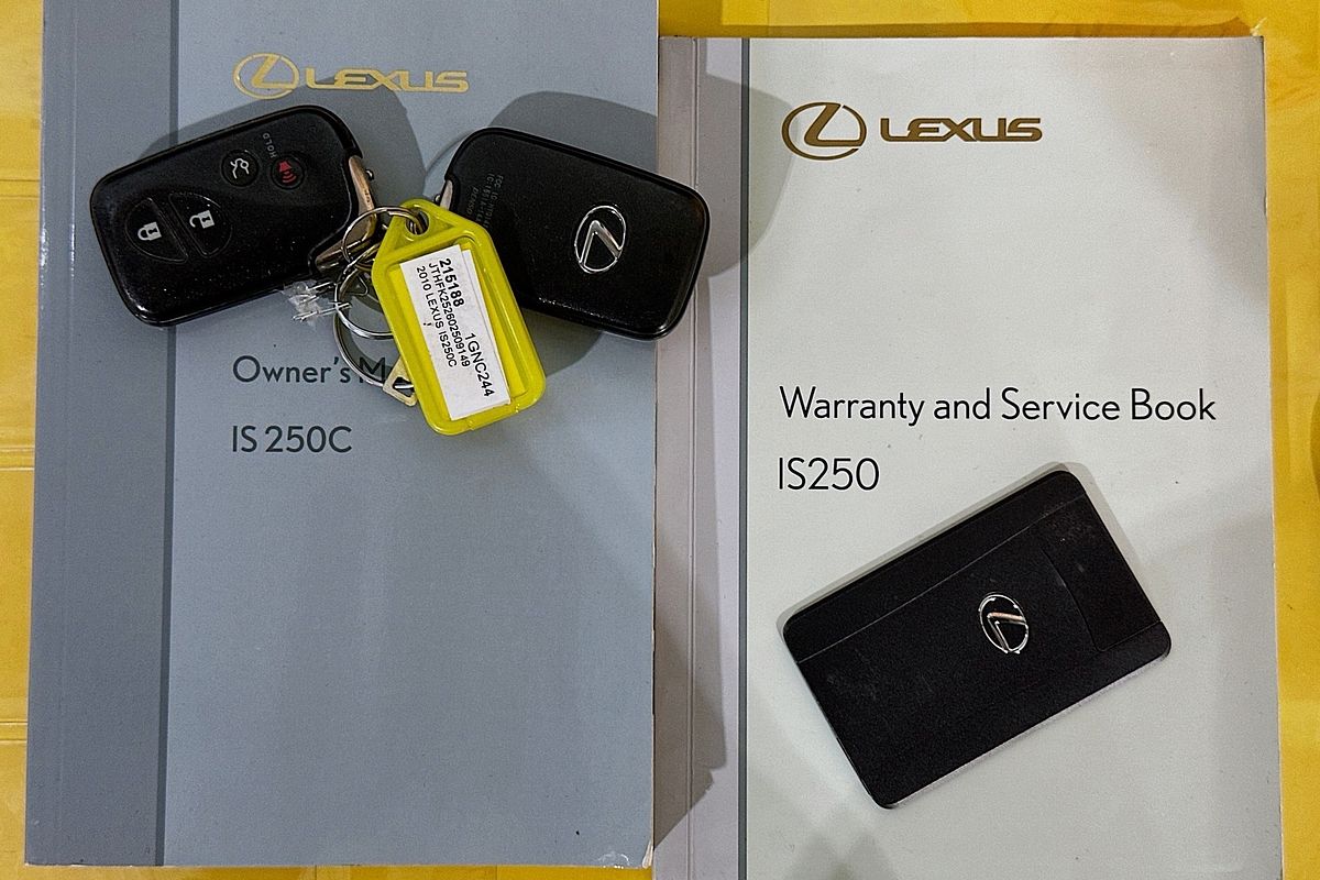 2010 Lexus IS SPORTS LUXURY GSE20R