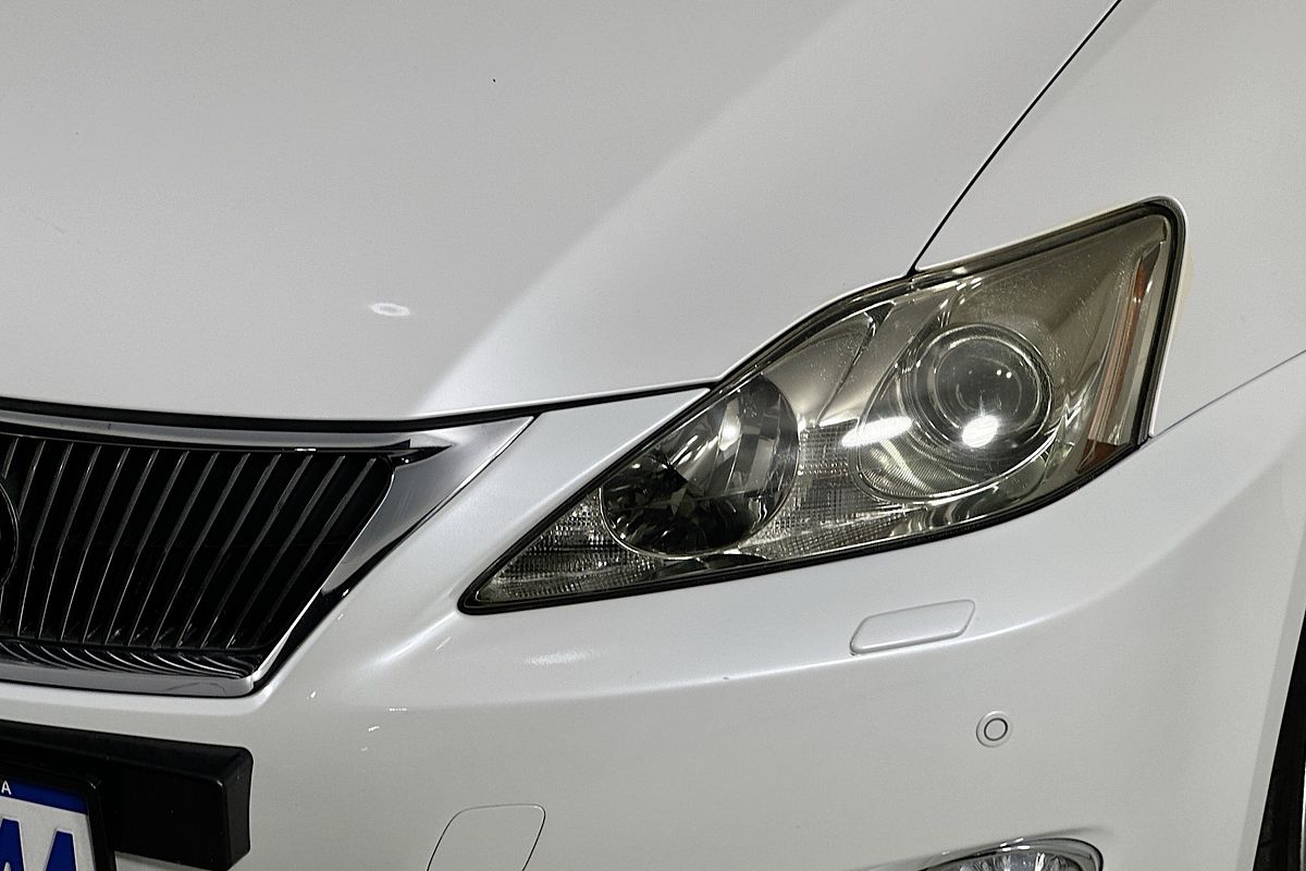 2010 Lexus IS SPORTS LUXURY GSE20R