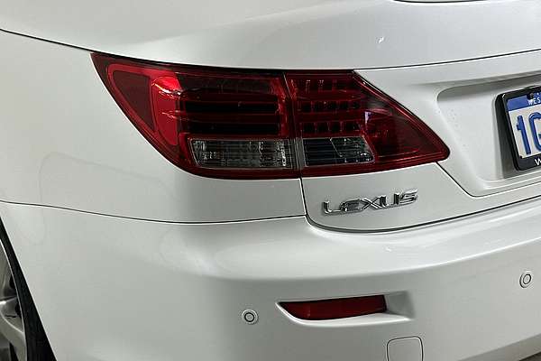 2010 Lexus IS SPORTS LUXURY GSE20R