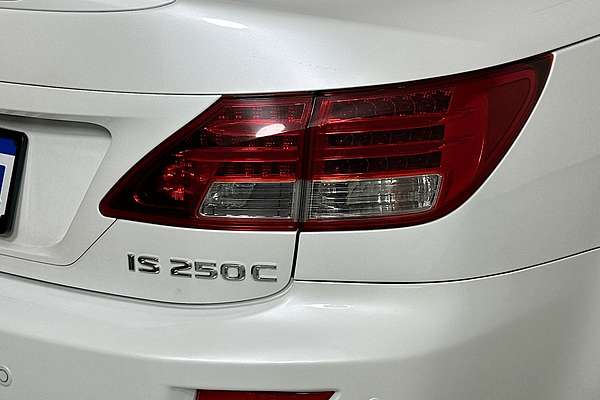 2010 Lexus IS SPORTS LUXURY GSE20R