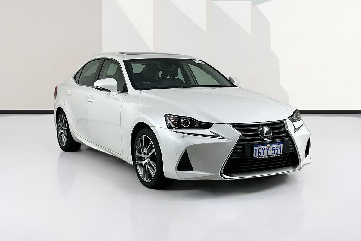 2017 Lexus IS200t LUXURY ASE30R MY17