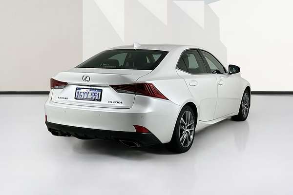 2017 Lexus IS200t LUXURY ASE30R MY17