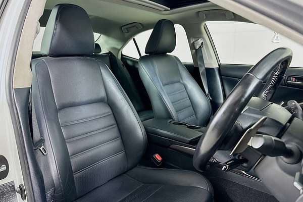2017 Lexus IS200t LUXURY ASE30R MY17